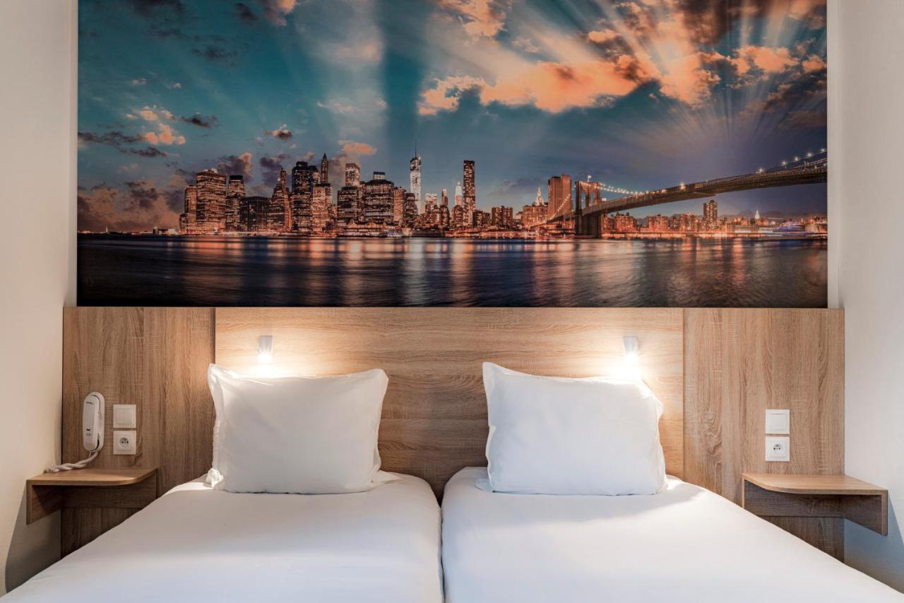 Kyriad - Geneve Hotel