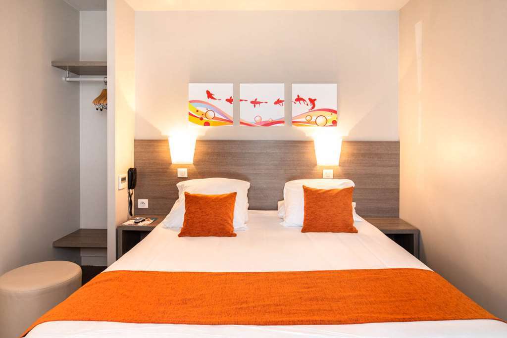 Kyriad - Geneve Hotel 3*